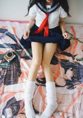 日韩色动漫_十万网红美女美酱