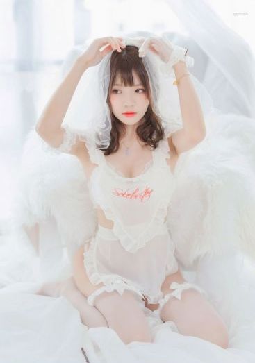 欧美凯旋门项链_DVD完整在线观看